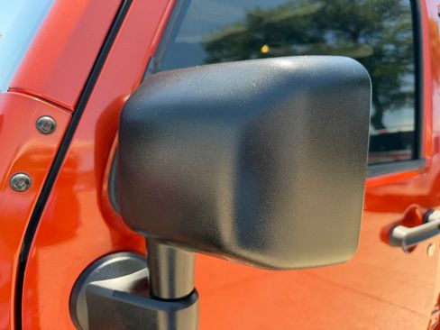 Used 2009 Jeep Wrangler Unlimited X AWD/4WD image 12
