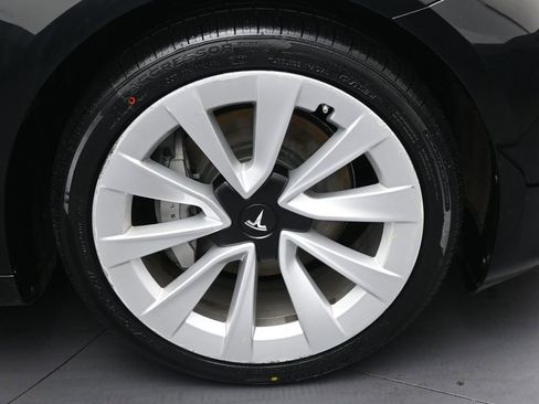 Used 2023 Tesla Model 3 Standard Range image 34