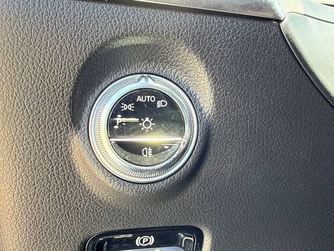 Used 2024 Mercedes-Benz C 300 Sedan image 30