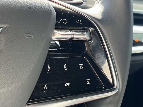Certified 2024 Cadillac Lyriq Sport RWD image 38