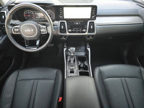 Used 2023 Kia Sorento X-Line EX image 6