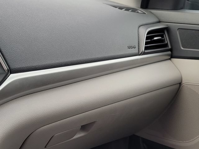 Used 2020 Hyundai Elantra SE FWD image 28