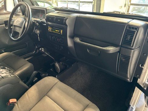 Used 2006 Jeep Wrangler Unlimited image 11