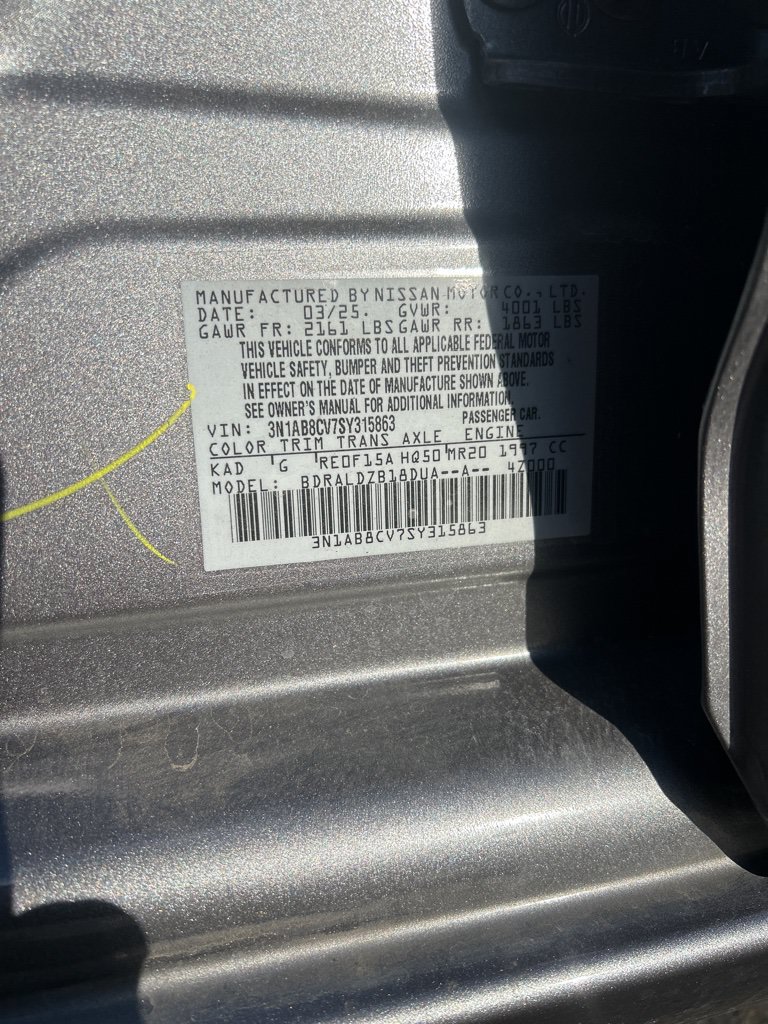 Used 2025 Nissan Sentra SV FWD image 3