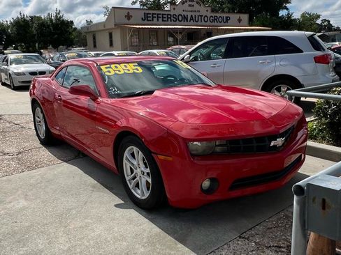 Used 2013 Chevrolet Camaro LT RWD image 2