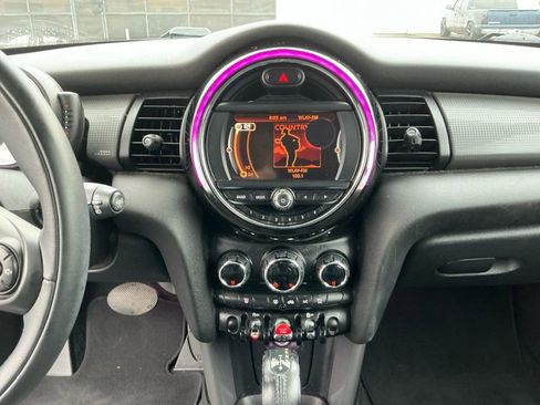 Used 2017 MINI Cooper 2-Door Hardtop image 20