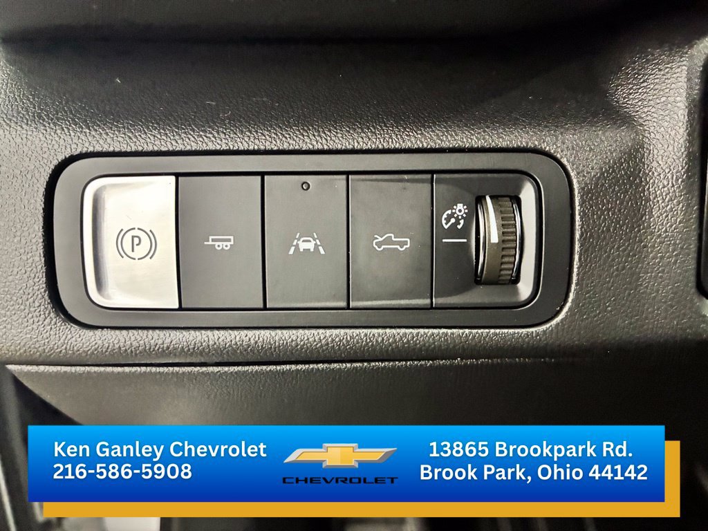 Certified 2024 Chevrolet Silverado EV W/T AWD/4WD image 11