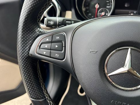 Used 2020 Mercedes-Benz GLA 250 4MATIC image 38