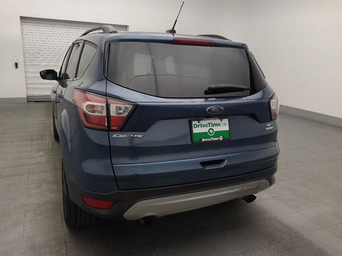 Used 2018 Ford Escape SE FWD image 6