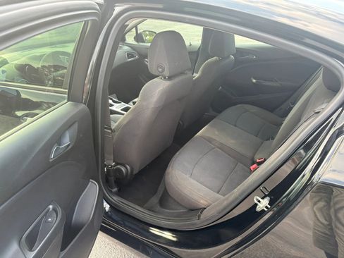 Used 2018 Chevrolet Cruze LS FWD image 7