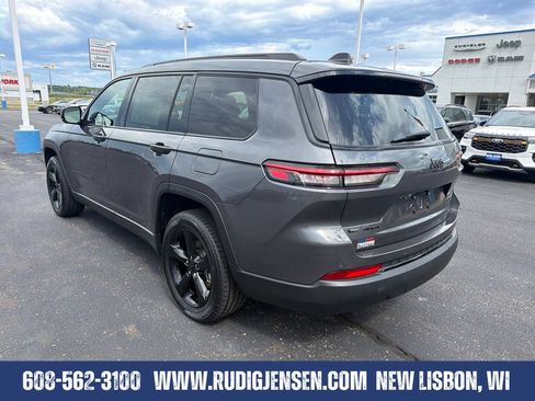 Used 2023 Jeep Grand Cherokee L Laredo AWD/4WD image 3