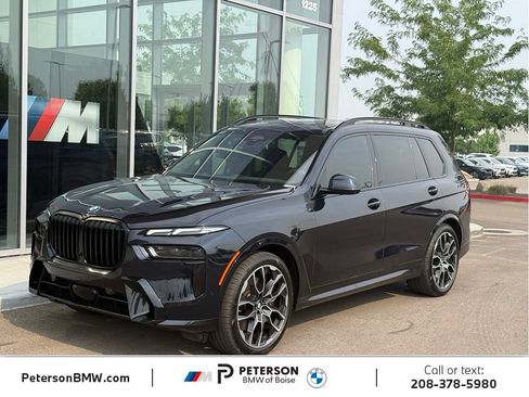 Used 2025 BMW X7 xDrive40i w/ M Sport Package AWD/4WD image 1