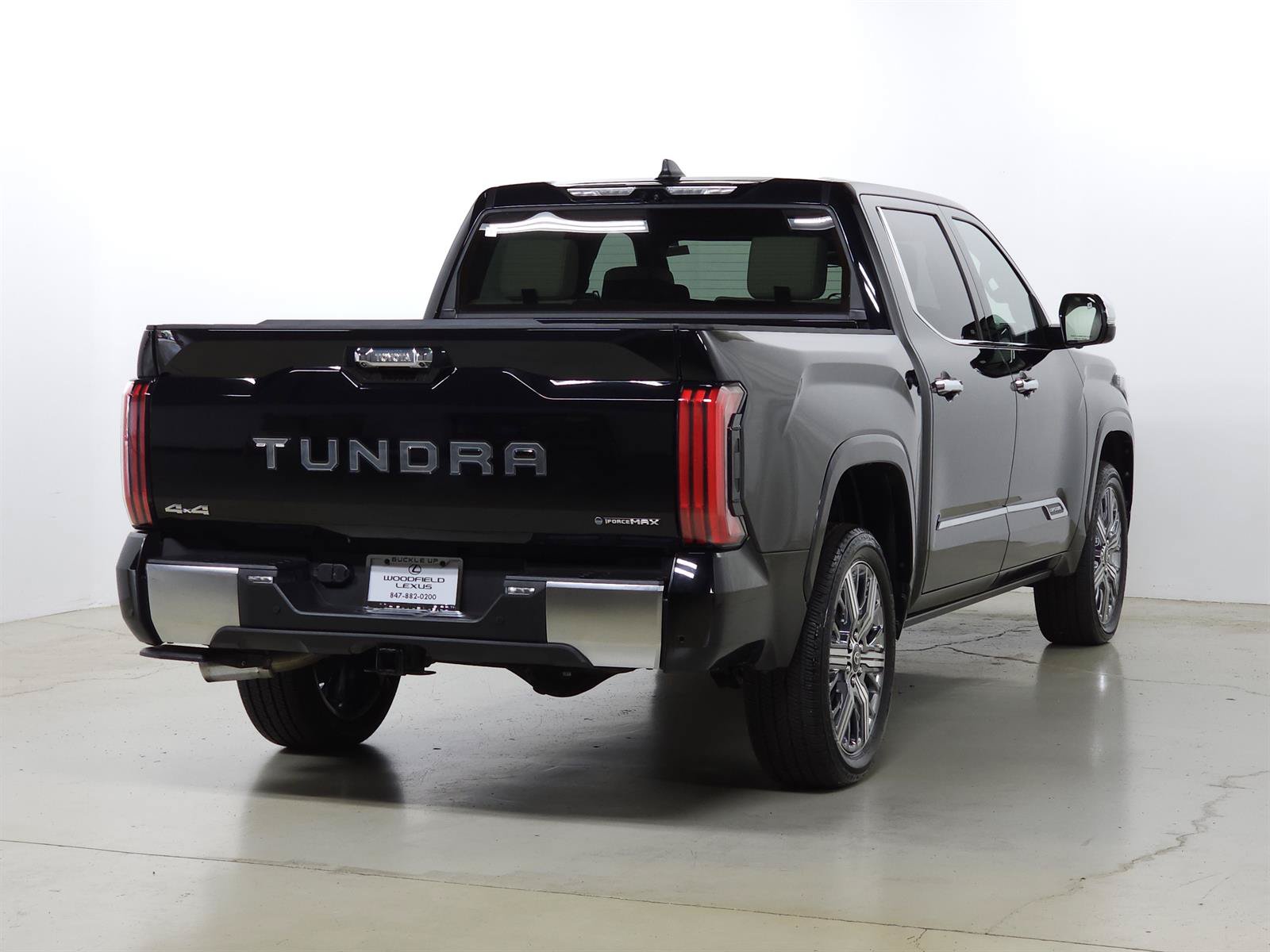 Used 2025 Toyota Tundra Capstone AWD/4WD image 8