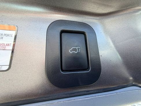 Used 2019 Toyota Sienna SE w/ SE Preferred Package AWD/4WD image 26