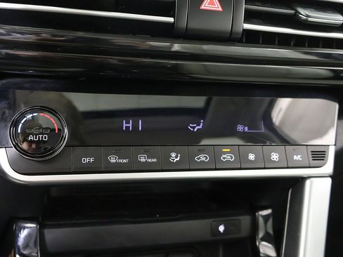 Used 2023 Kia Seltos EX image 47