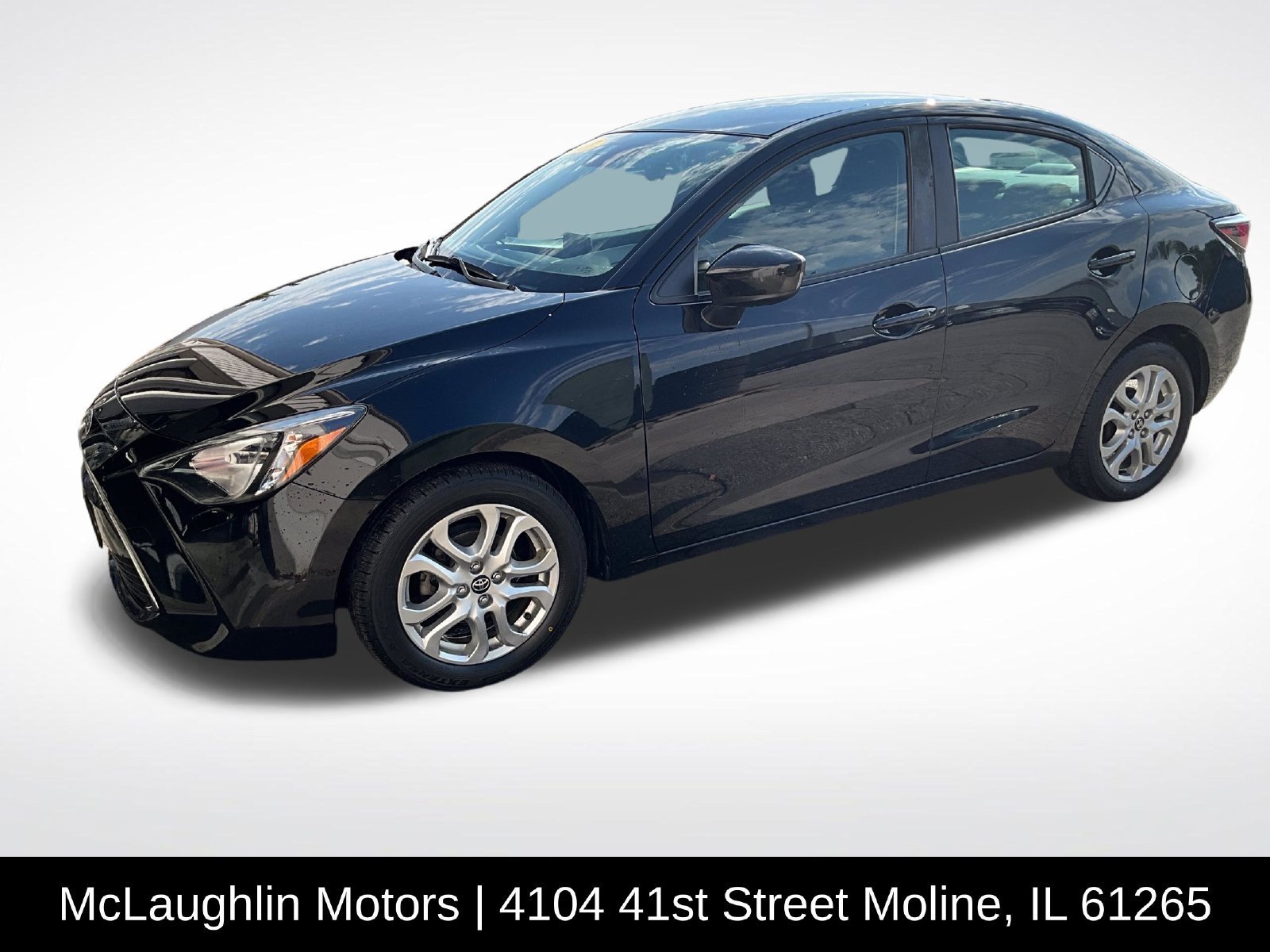 Used 2017 Toyota Yaris iA FWD image 1