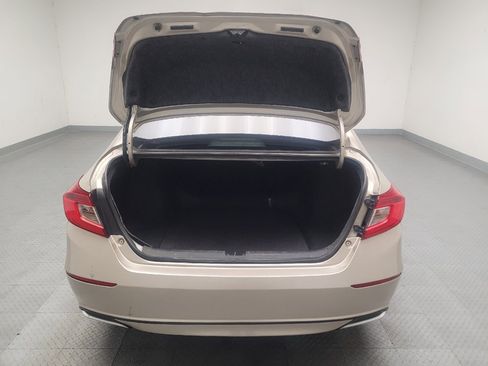 Used 2019 Honda Accord LX image 29