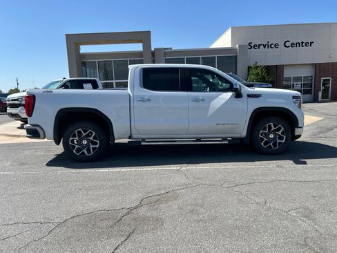Used 2025 GMC Sierra 1500 SLT w/ SLT Convenience Package AWD/4WD image 4