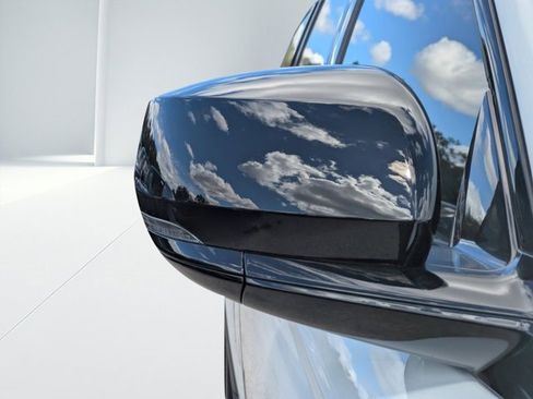 New 2025 Jeep Grand Cherokee L Altitude image 10