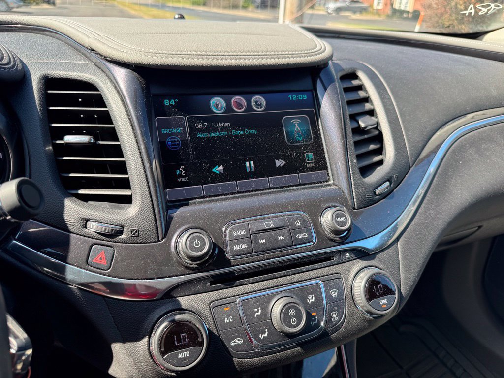 Used 2015 Chevrolet Impala LT w/ Convenience Package FWD image 15