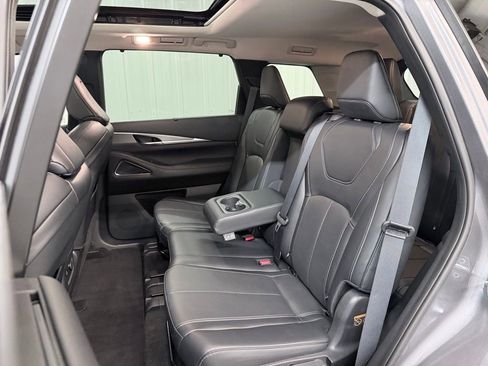 Certified 2023 INFINITI QX60 Luxe w/ Performance Audio Package FWD image 34