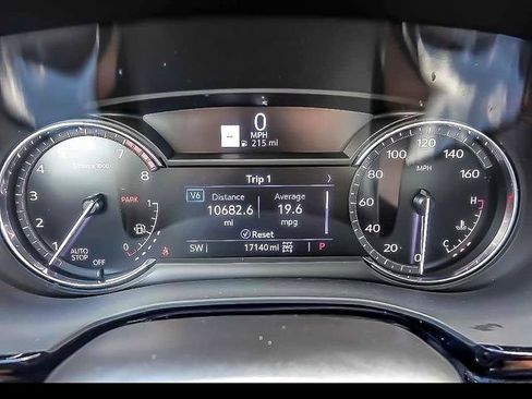 Certified 2024 Cadillac XT5 Premium Luxury AWD/4WD image 19