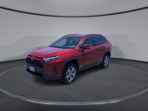 Used 2023 Toyota RAV4 XLE w/ Convenience Package AWD/4WD image 5