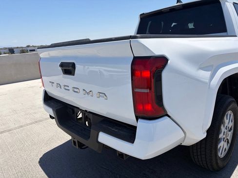Used 2025 Toyota Tacoma SR5 RWD image 4