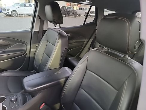 Used 2019 GMC Terrain SLT image 8