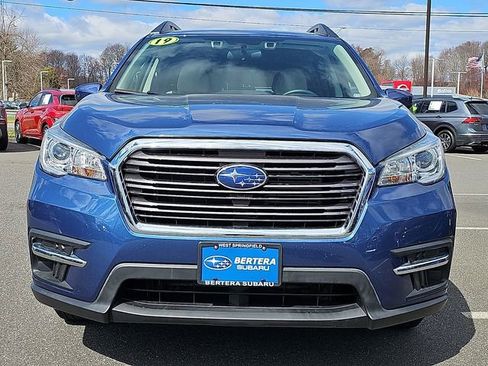 Used 2019 Subaru Ascent Premium image 2