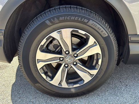 Used 2018 Honda CR-V LX image 16