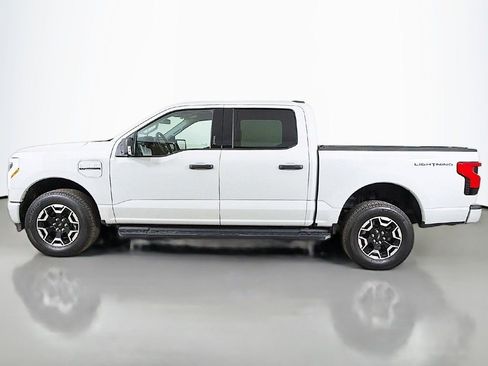 Used 2023 Ford F150 Lightning XLT image 12