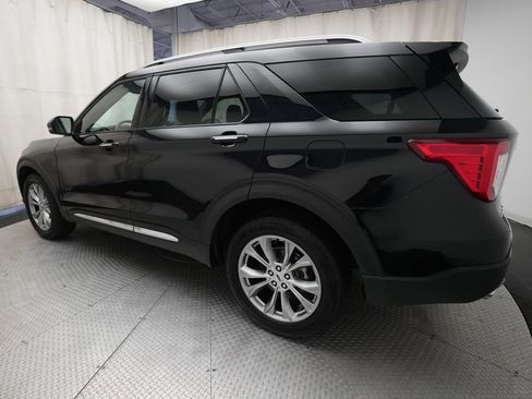 Used 2023 Ford Explorer Limited w/ Equipment Group 301A AWD/4WD image 34