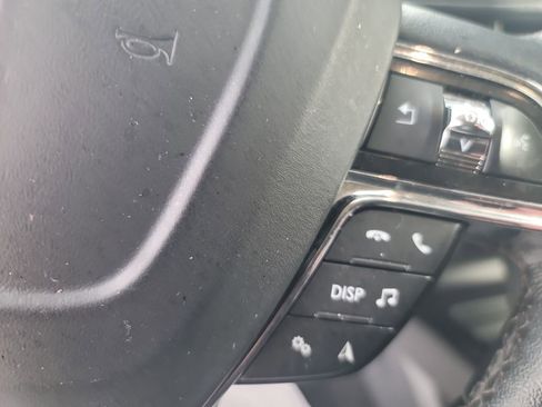 Used 2023 Lincoln Nautilus FWD w/ Premium Package image 18