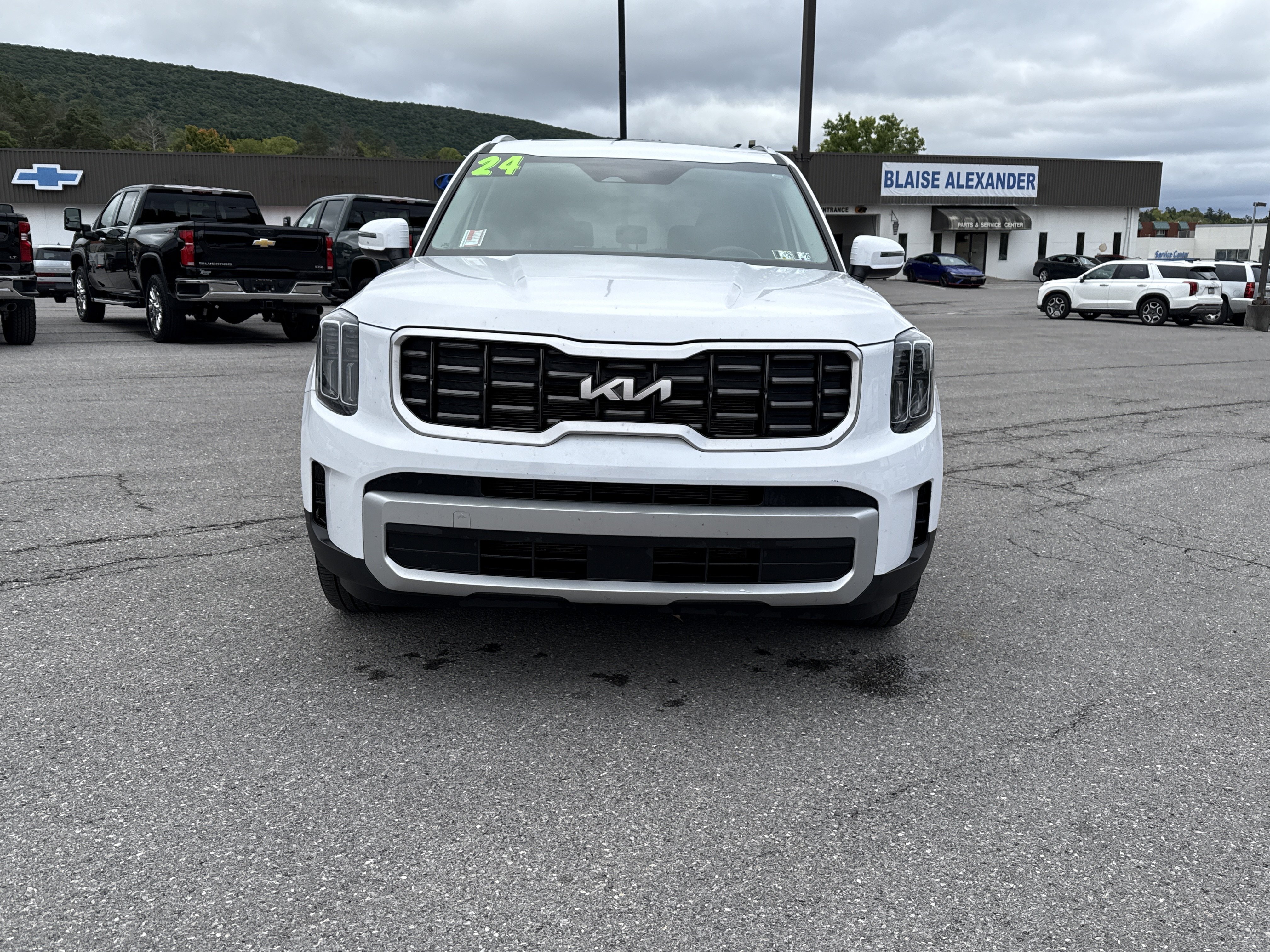 Used 2024 Kia Telluride S w/ S Sunroof Package AWD/4WD image 8