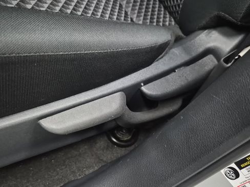 Used 2023 Nissan Versa S w/ Trunk Package image 20