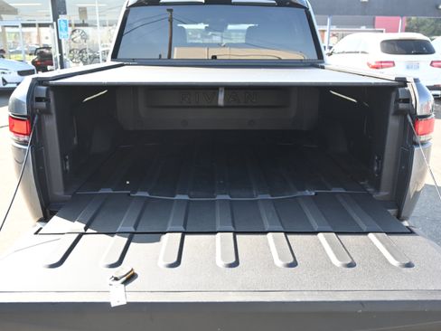 Used 2023 Rivian R1T Adventure image 12