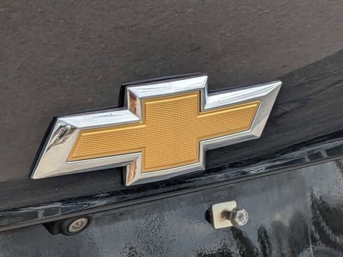 Used 2018 Chevrolet Malibu LT image 12