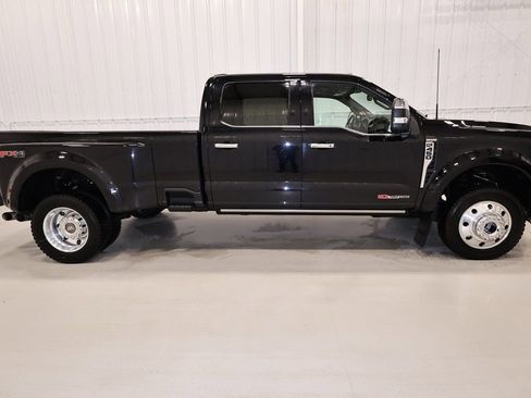 Certified 2023 Ford F450 King Ranch w/ Chrome Package image 2