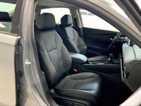 Used 2023 Honda Accord Touring image 8