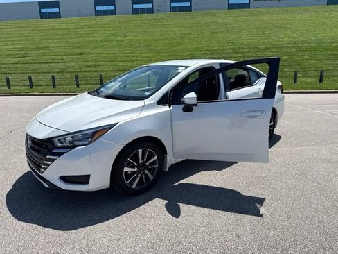 Certified 2025 Nissan Versa SV w/ Trunk Package FWD image 21