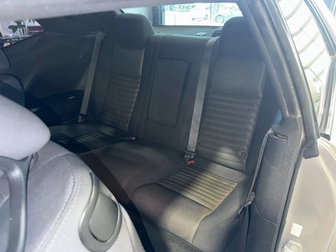 Used 2014 Dodge Challenger R/T RWD image 12
