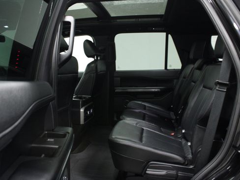 Used 2021 Ford Expedition XLT AWD/4WD image 13