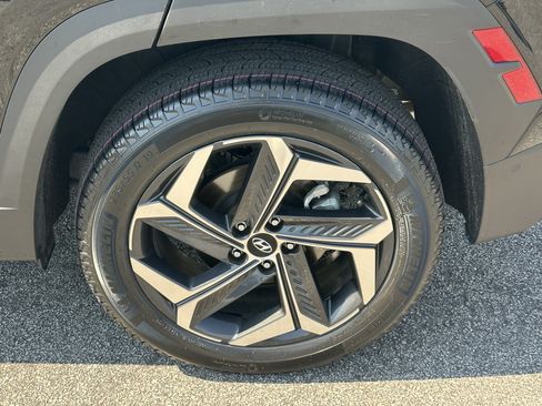 Used 2024 Hyundai Tucson Limited AWD/4WD image 18