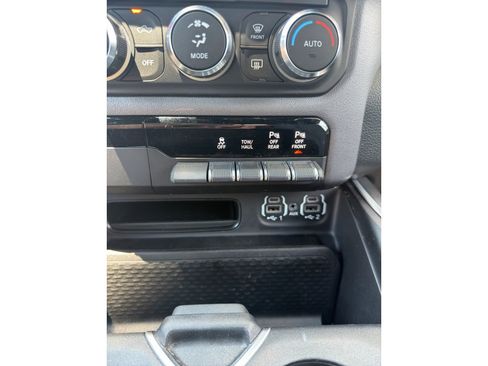 Used 2023 RAM 1500 Big Horn AWD/4WD image 22