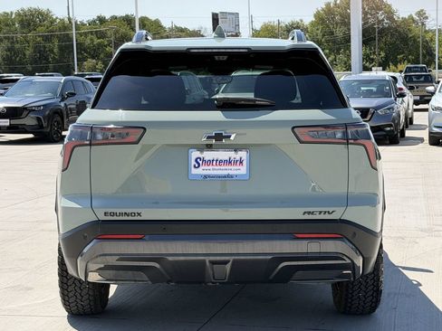 Used 2025 Chevrolet Equinox ACTIV w/ Safety and Technology Package FWD image 5