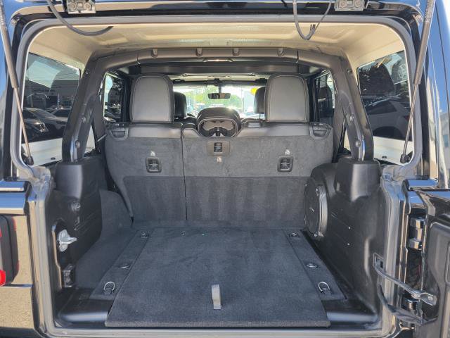Used 2020 Jeep Wrangler Unlimited Sahara w/ Dual Top Group AWD/4WD image 7