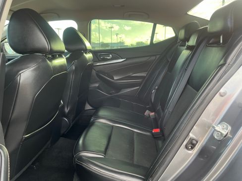 Used 2021 Nissan Maxima 3.5 SV w/ Floor Mat Group FWD image 31