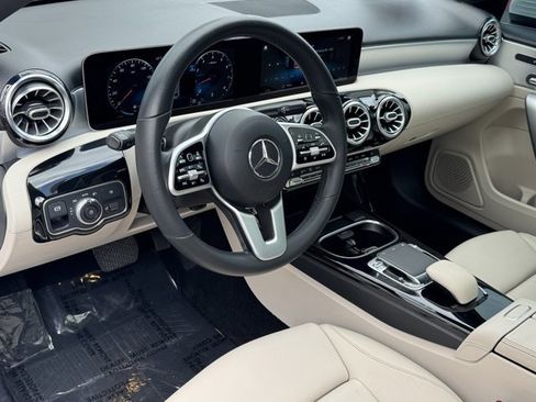 Used 2019 Mercedes-Benz A 220 image 17
