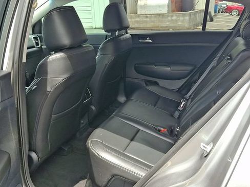 Used 2022 Kia Sportage LX FWD image 8